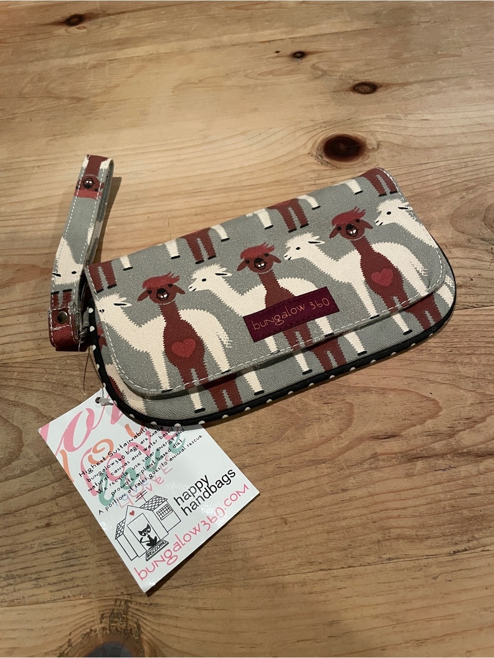 NWT Bungalow 360 llama  novelty wristlet whimsical sustainable polka dot alpaca